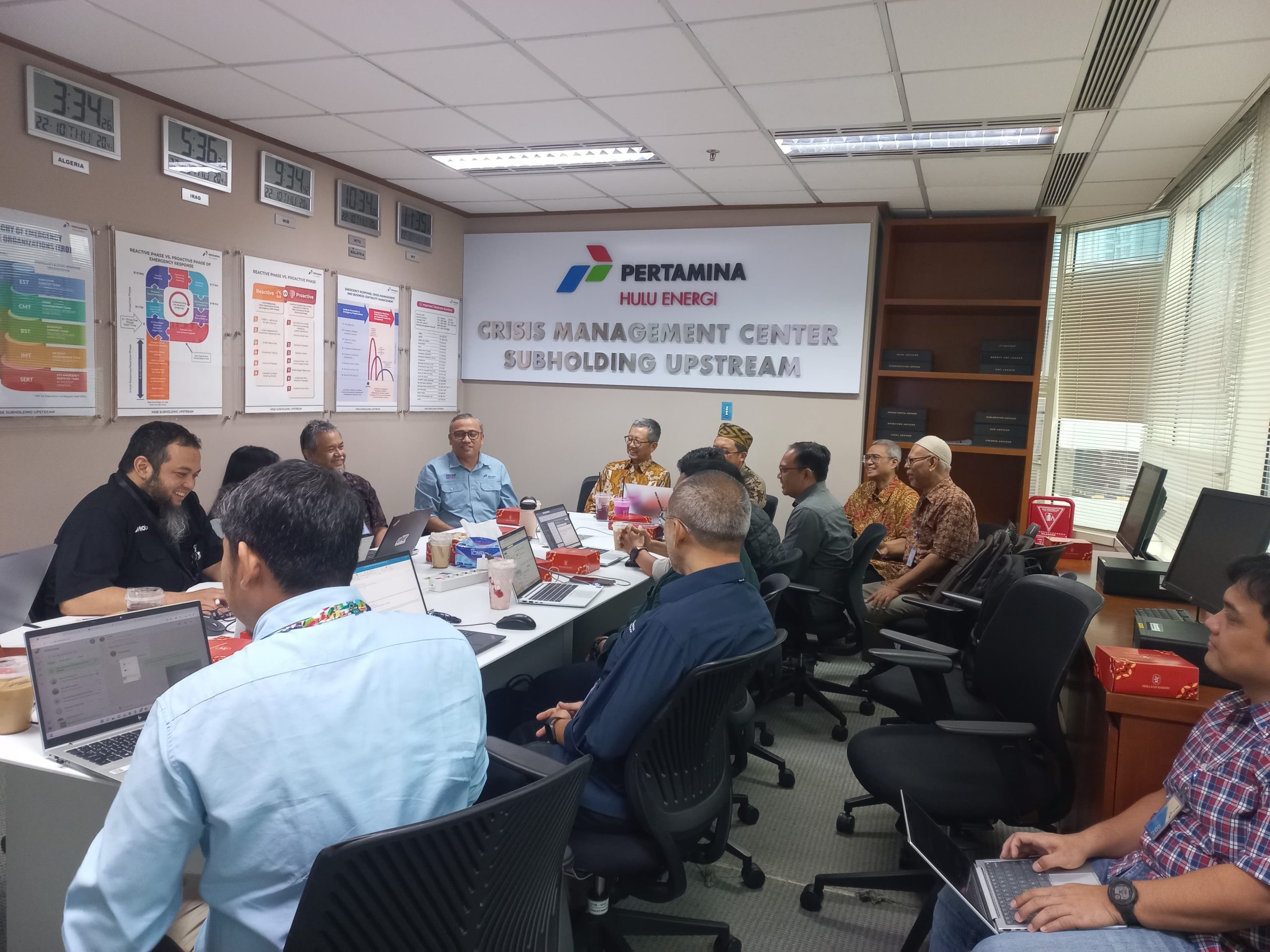 Rapat Awarding Kontrak Swakelola & Kickoff Meeting Program Standarisasi Basic HSSE Training Subholding Upstream, Pada Tanggal 22 Oktober 2026